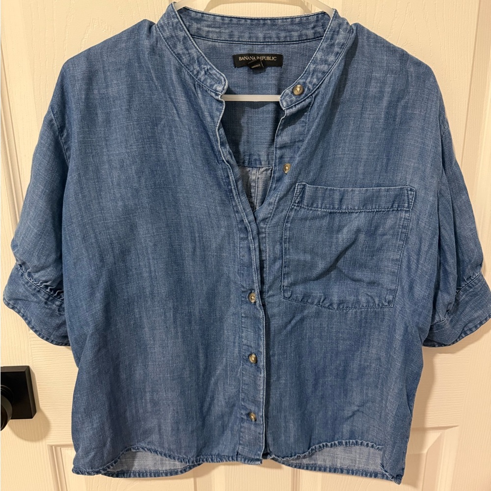 Banana Republic Chambray Button-Up Top